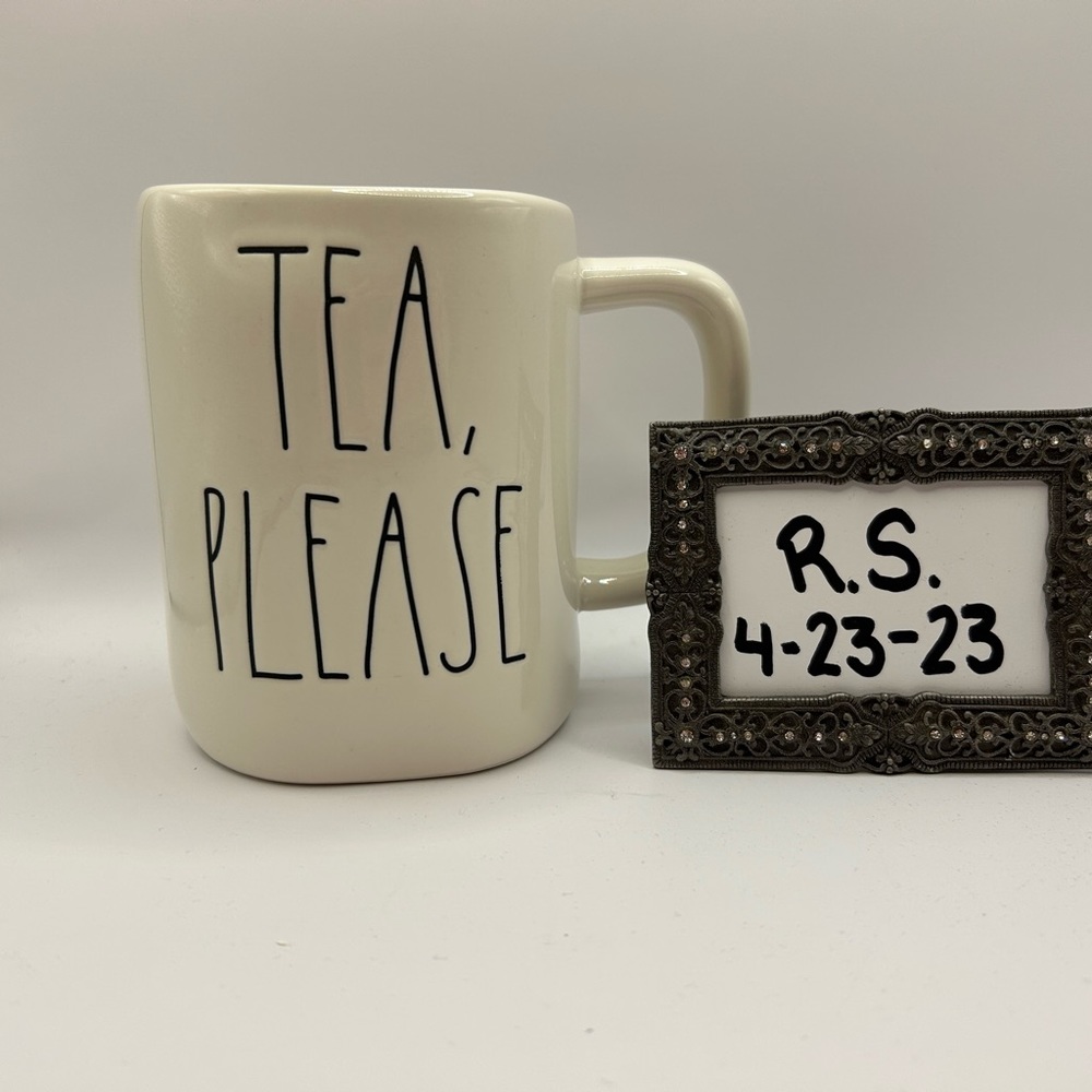 Rae Dunn “Tea, Please” mug.